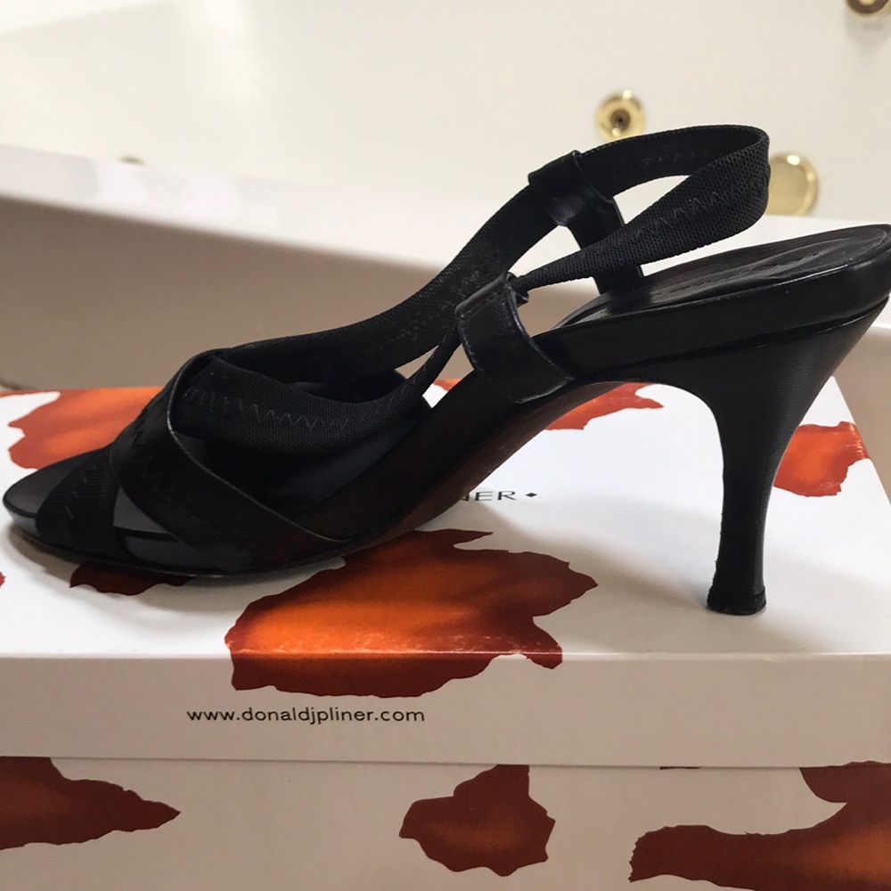 Donald Pliner black mesh elastic Nappa
